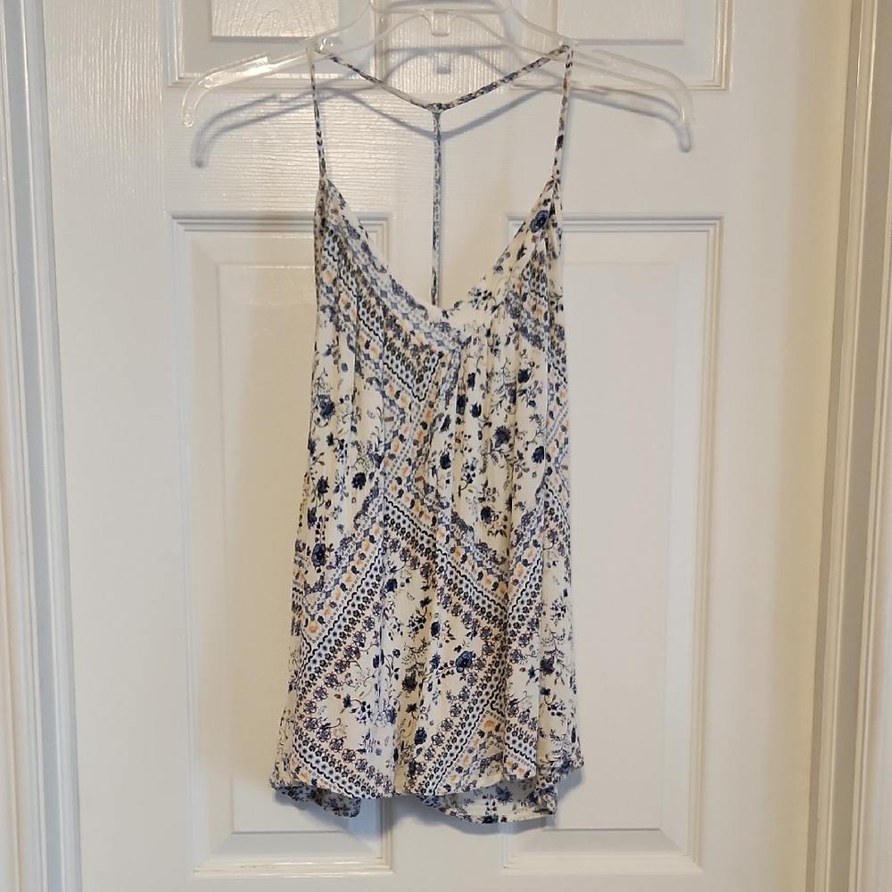 Flowy Tank